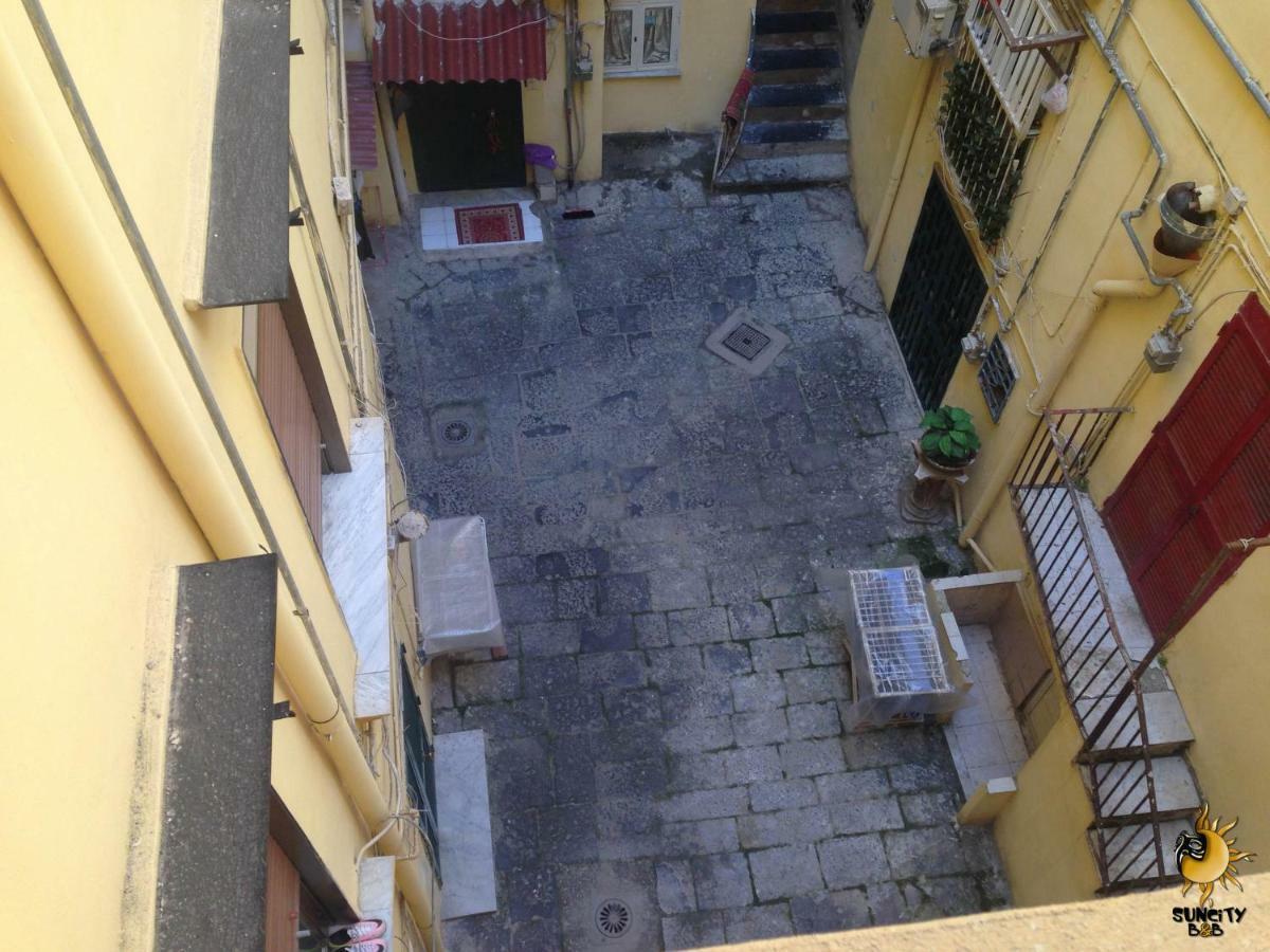 نابولي Suncity B&B المظهر الخارجي الصورة